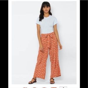 Tie up wide leg pants